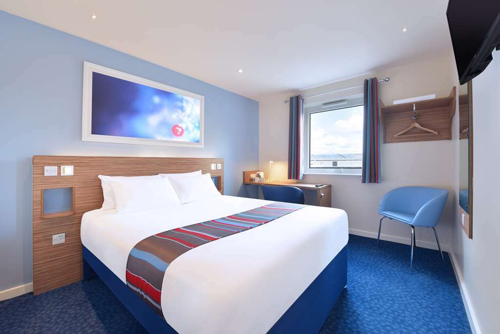Travelodge Stirling M80 Cambusbarron Oda fotoğraf